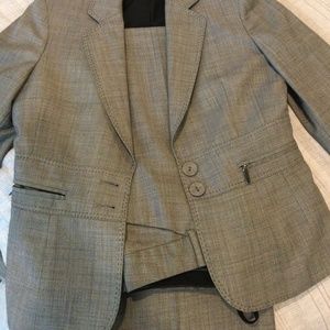Anne Klein Women’s Suit